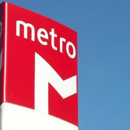 Bright 1 Bedroom In The Heart Of Sunny *